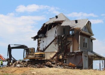 How much does it cost to demolish a house? - Buildi