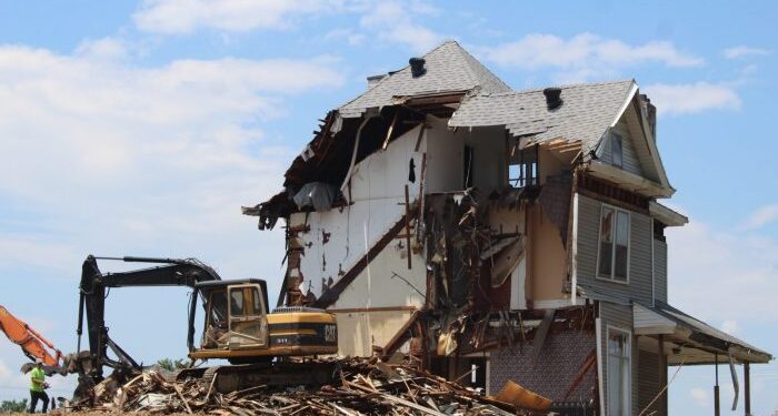 How much does it cost to demolish a house? - Buildi